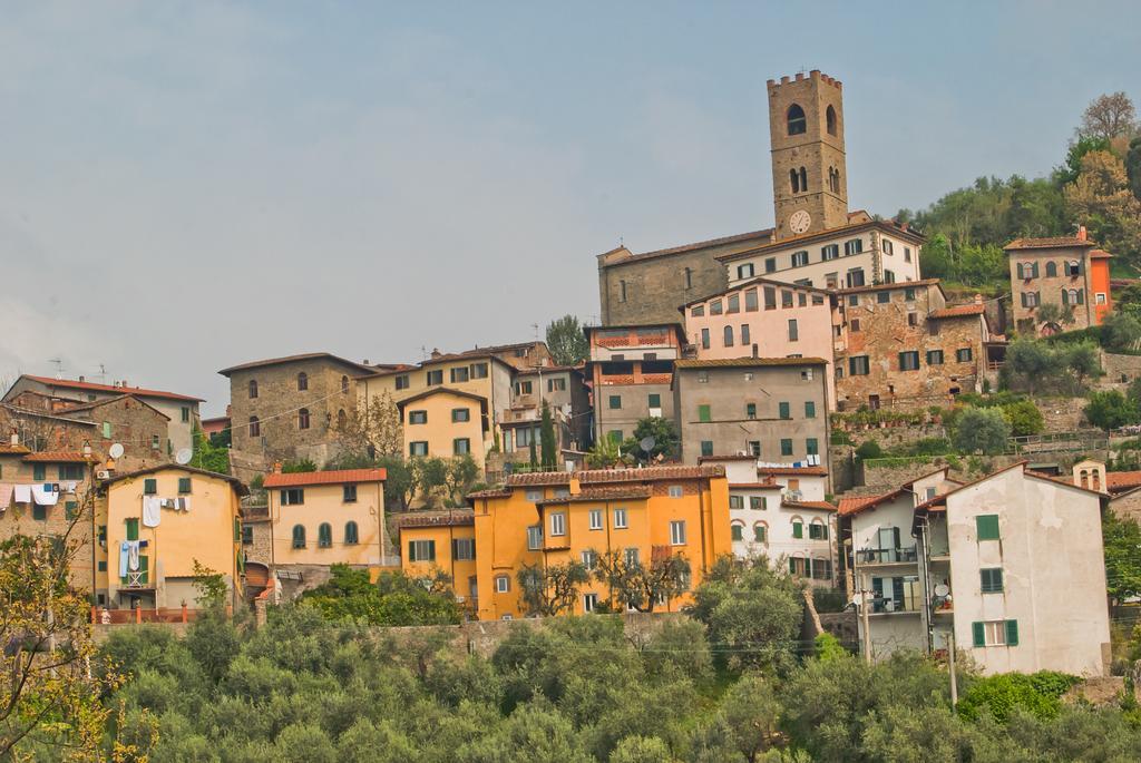 Holiday Home Il Borgo Degli Agrumi Uzzano Exterior foto